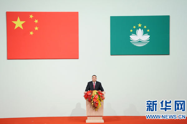 12月20日，庆祝澳门回归祖国15周年大会暨澳门特别行政区第四届政府就职典礼举行。这是澳门特别行政区第四任行政长官崔世安致辞。新华社记者张铎摄