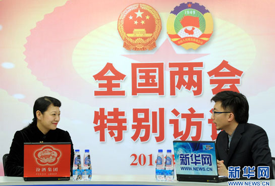 国家一级演员靳灵展做客新华网