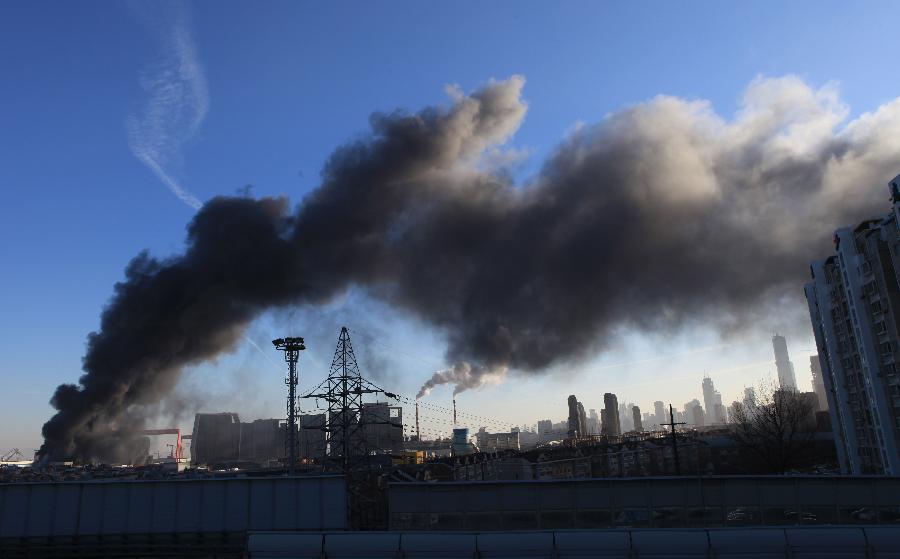 大连香炉礁旧货市场发生火灾