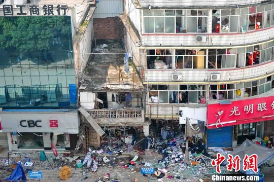 广西宁明爆炸事故致6死18伤 女子跳舞后路过被殃及