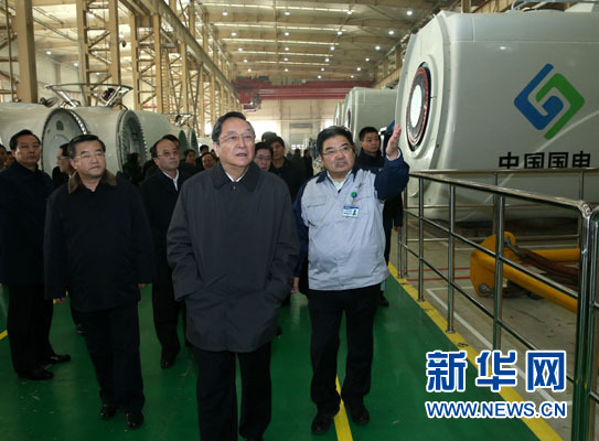 这是1月31日,俞正声在国电联合动力技术(保定)有限公司考察。新华社记者 庞兴雷 摄 这是1月31日,俞正声在国电联合动力技术(保定)有限公司考察。新华社记者 庞兴雷 摄