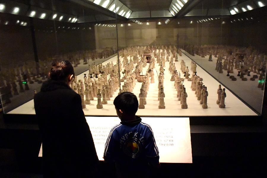 山东博物馆展出朱元璋后代木俑&ldquo;仪仗队&rdquo;