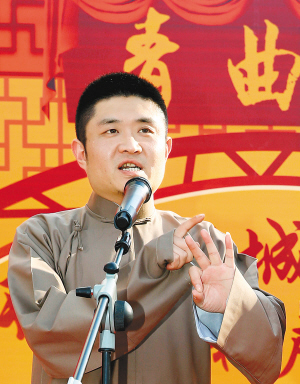 文体艺苑:央视羊年春晚亮相大尺度反腐相声 题