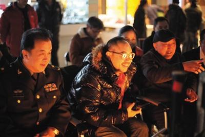 揭黄宏职业生涯:1992年以演员身份享副军级待遇