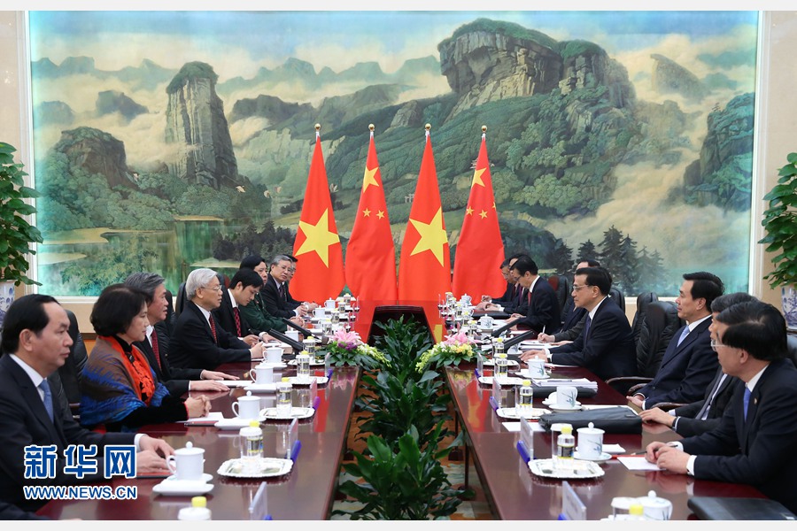 4月8日，中共中央政治局常委、国务院总理李克强在北京人民大会堂会见来华进行正式访问的越共中央总书记阮富仲。 新华社记者 庞兴雷 摄