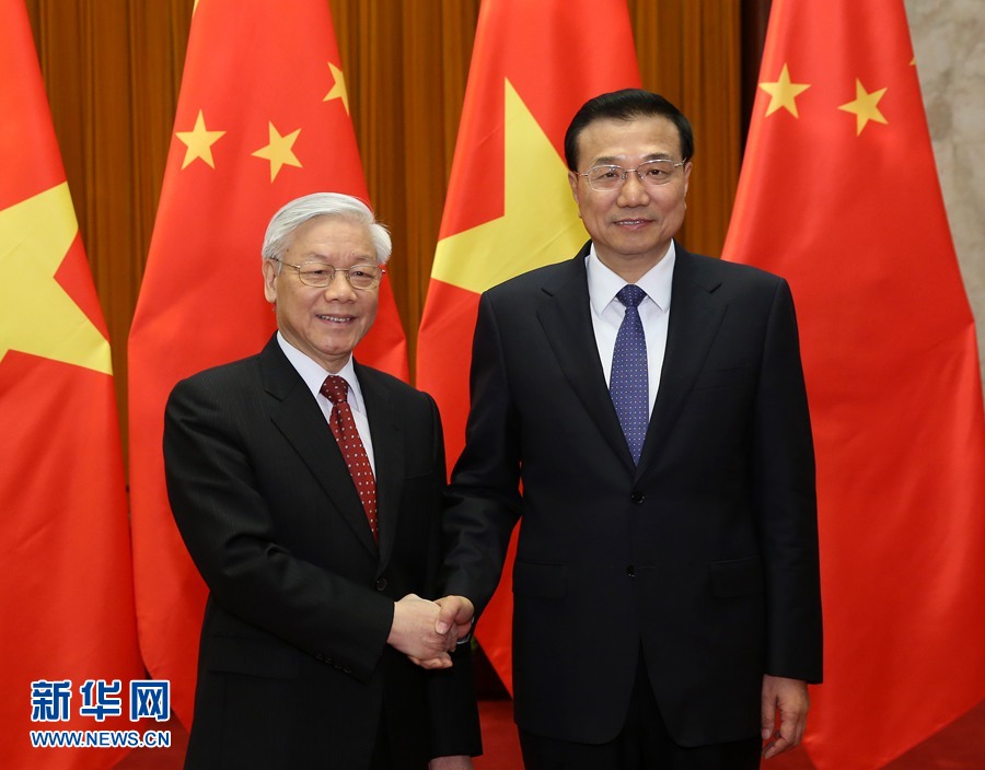 4月8日，中共中央政治局常委、国务院总理李克强在北京人民大会堂会见来华进行正式访问的越共中央总书记阮富仲。 新华社记者 庞兴雷 摄