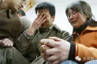 郑州一天俩骑电动车的遭碾压身亡 这么疯狂