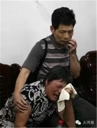 郑州一天俩骑电动车的遭碾压身亡 这么疯狂