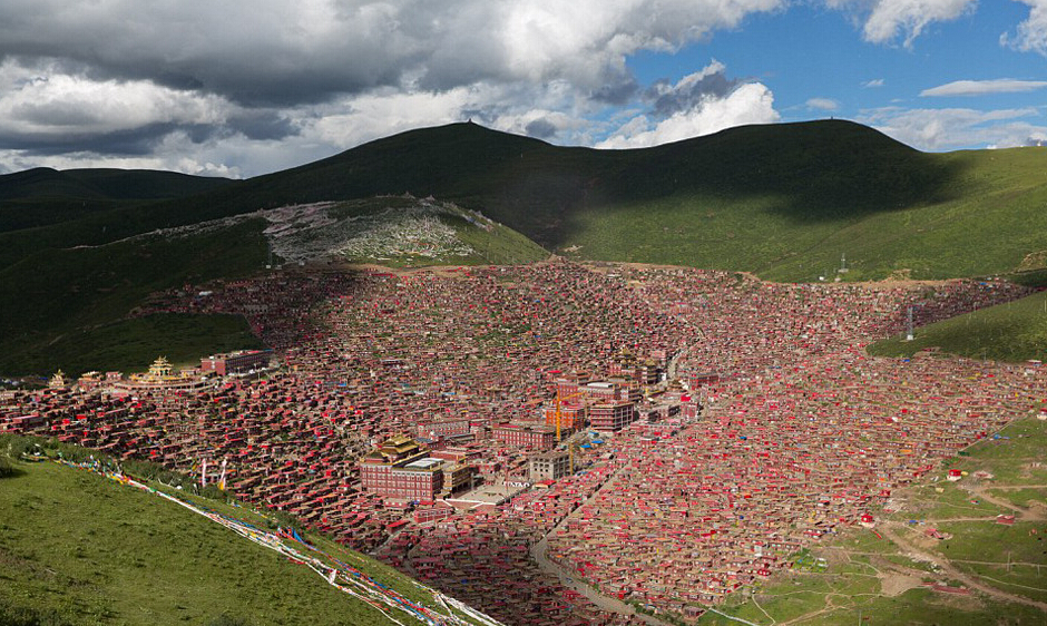 藏在深山中的佛学院：僧人和尼姑各半&ldquo;谷&rdquo;江山