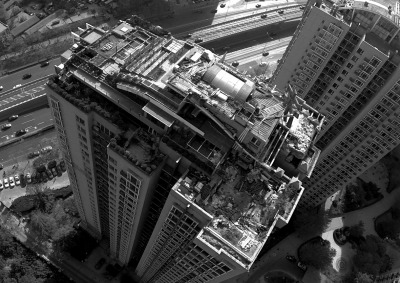 北京＂最牛违建＂楼顶盆栽已清除居民称还有水池