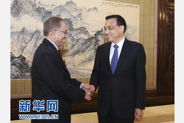 5月6日，国务院总理李克强在北京中南海紫光阁会见马来西亚上议长阿布&middot;扎哈尔。 新华社记者丁林摄