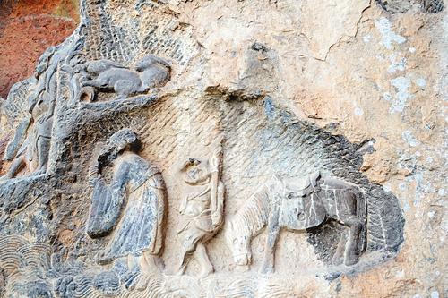 官员、猴行者、白龙马摩崖石刻造像