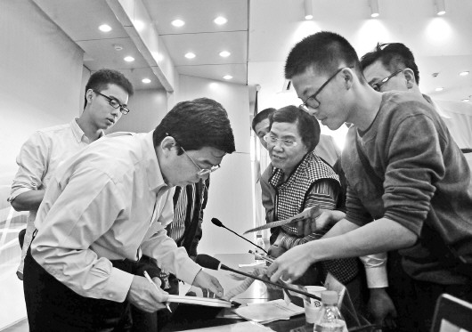 清华大学法学院院长:法治社会必须摒弃&ldquo;文件治国&rdquo;