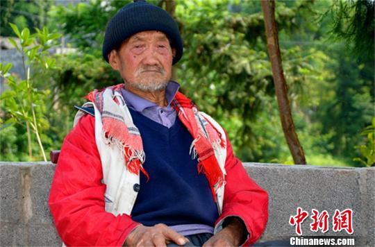 湖北建始90岁抗战老兵：要珍惜现在美好生活