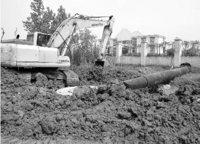 淮河支流污水处理成“排污” 60米深井不出干净水