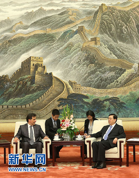 6月19日，全国人大常委会委员长张德江在北京人民大会堂会见斯洛文尼亚国民委员会主席贝尔瓦尔。 新华社记者 庞兴雷 摄