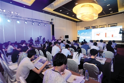 昨日，由新京报主办的&ldquo;重构&middot;睿变&mdash;国家战略下的京津冀新区域崛起论坛&rdquo;举行。