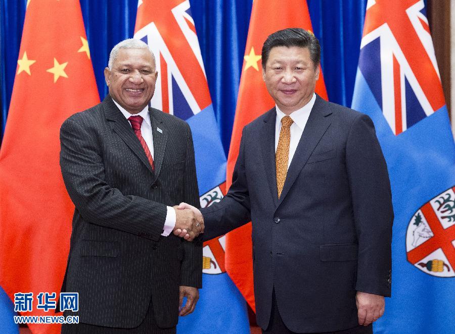 7月15日，国家主席习近平在北京人民大会堂会见斐济总理姆拜尼马拉马。 新华社记者 黄敬文 摄 