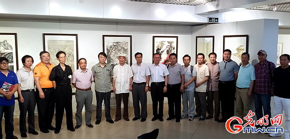 当代中国画名家作品展在北京航空航天大学艺术馆展出