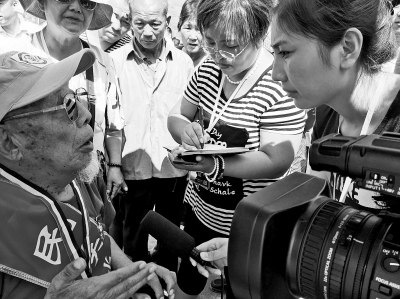 河南老兵77年后重返山西战场 口述人祖山阻击战