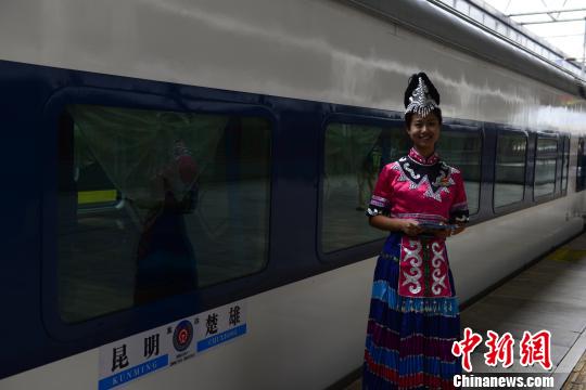 昆铁开行滇中高等级城际列车服务滇中城市经济圈发展