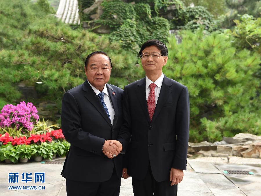 9月4日，中共中央政治局委员、中央政法委书记孟建柱在北京钓鱼台国宾馆会见泰国第一副总理兼国防部长巴维。 新华社记者 高洁 摄