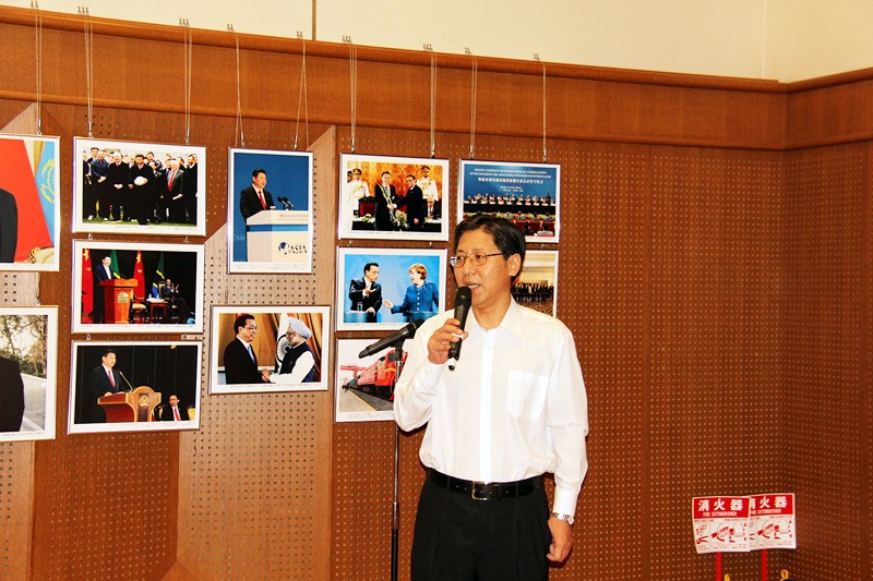 听国外的声音如何为中国阅兵点赞