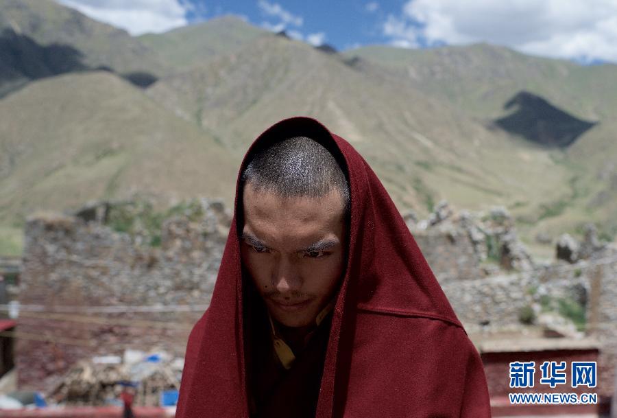 （图文互动&middot;XHDW）（14）西藏活佛的一天