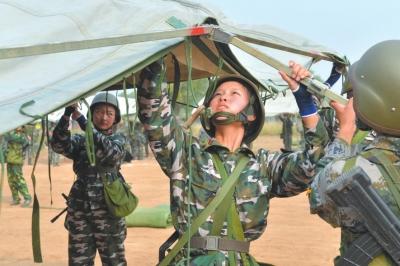 北京首设高校军事特训营 军训有望告别&ldquo;站军姿&rdquo;