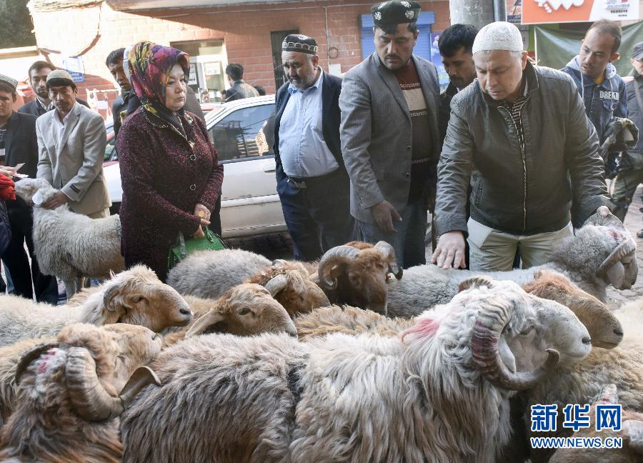 （社会）（1）新疆穆斯林群众欢庆&ldquo;古尔邦节&rdquo;