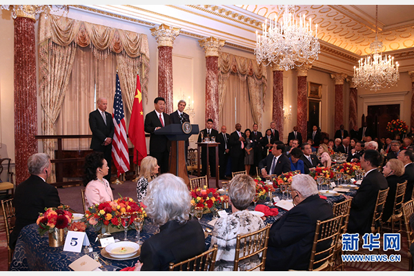 9月25日，国家主席习近平出席美国副总统拜登和国务卿克里在国务院联合举行的欢迎午宴。 新华社记者 庞兴雷 摄