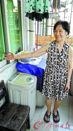 余婆婆对阿丽的服务很满意，&ldquo;你看搞得多干净！我自己也是一个爱干净的人，但都没有她搞得这么好。&rdquo;