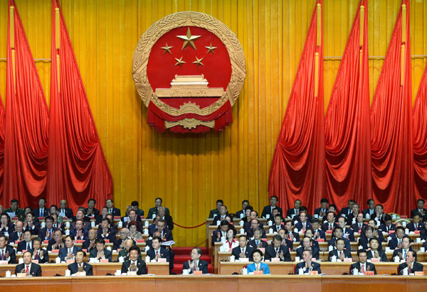 10月1日,庆祝中华人民共和国成立66周年暨新疆维吾尔自治区成立60周年大会在新疆人民会堂隆重举行。 新华社记者 高洁 摄 10月1日,庆祝中华人民共和国成立66周年暨新疆维吾尔自治区成立60周年大会在新疆人民会堂隆重举行。 新华社记者 高洁 摄