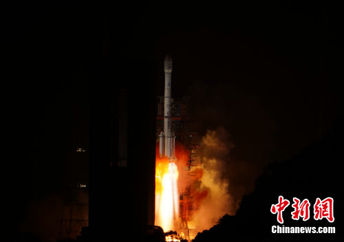 中国成功发射亚太九号通信卫星