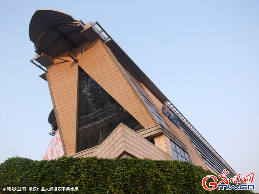 湖北宜昌：汽车客运中心站酷似&ldquo;棺材&rdquo;遭游客吐槽