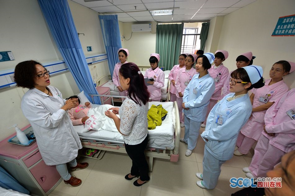 华西第二医院幼儿名师威远义诊