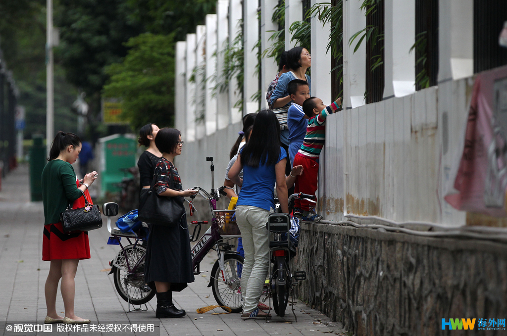 深圳美蓮小學塑膠跑道鏟除