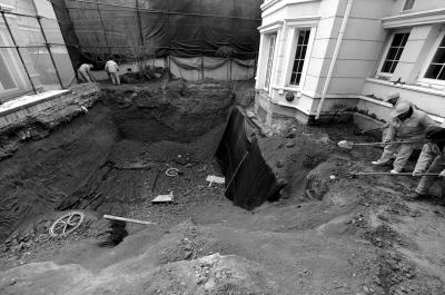 北京一小区17栋违建别墅被查封 3处地下室遭填埋