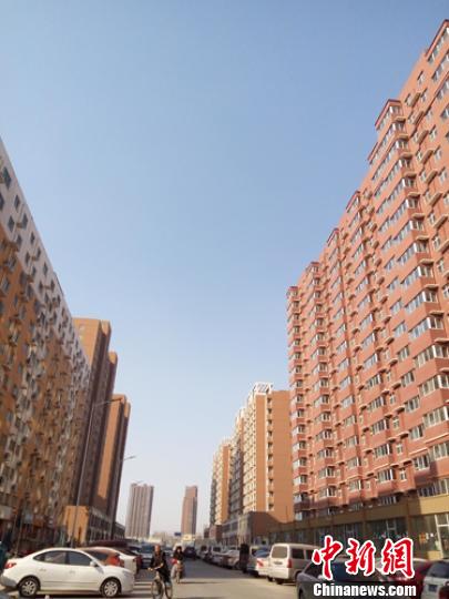 郑州现上合蓝 天空一碧如洗(图)