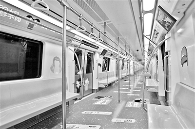 爱心专列以卡通形象的形式突出爱心专座