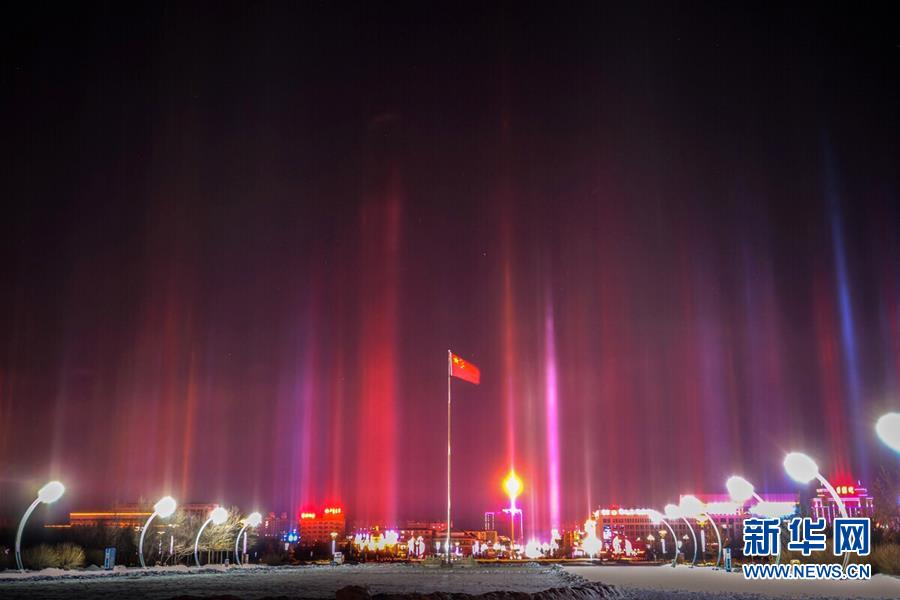 （晚报）（2）内蒙古锡林浩特出现日柱现象