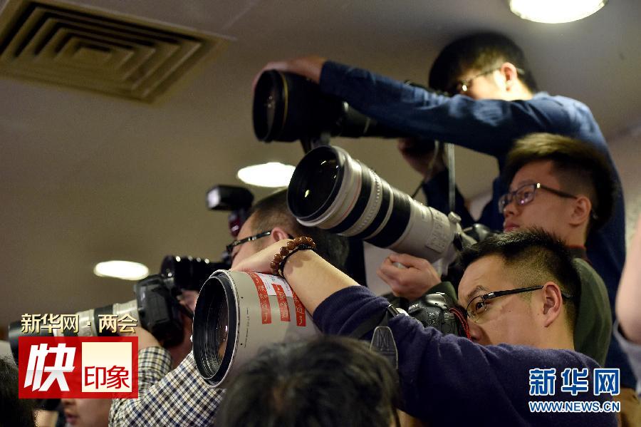 （兩會）（2）全國政協十二屆三次會議舉行新聞發布會