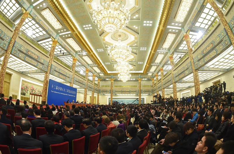 3月15日，國務院總理李克強在北京人民大會堂與中外記者見面，並回答記者提問。新華社記者 李然 攝