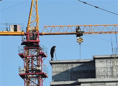 宁夏公交纵火嫌犯系报复社会 接受审讯现场曝光