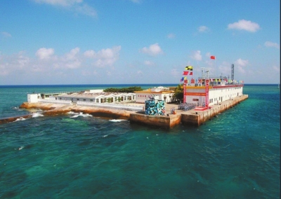 坐落在南沙中部的永暑礁海洋观测站。新华社发