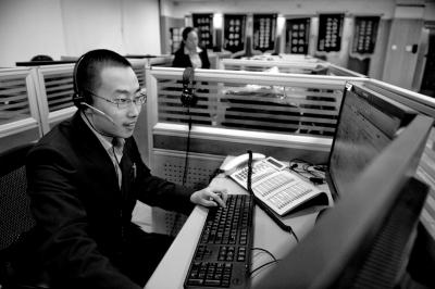 揭秘北京110：响铃3声内接警员须接听电话