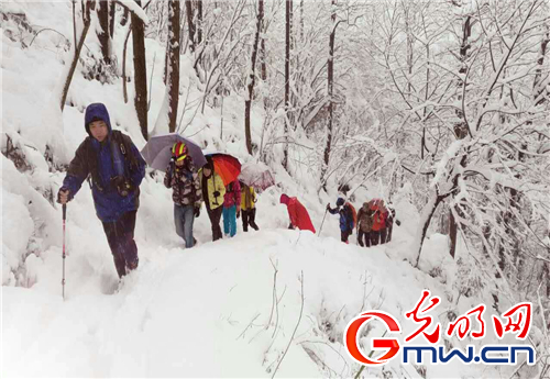 寒冷突至 浙江省红十字会人道救援在行动（2）