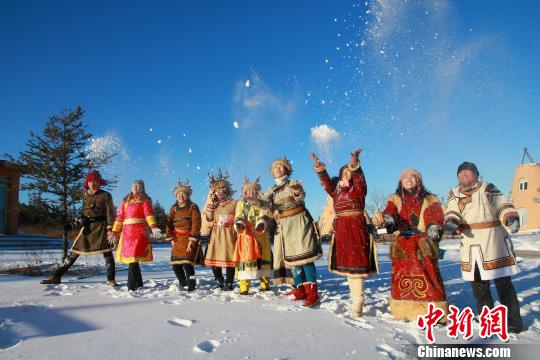 中国鄂伦春:从“狩猎部落”到“旅游热地”(图)