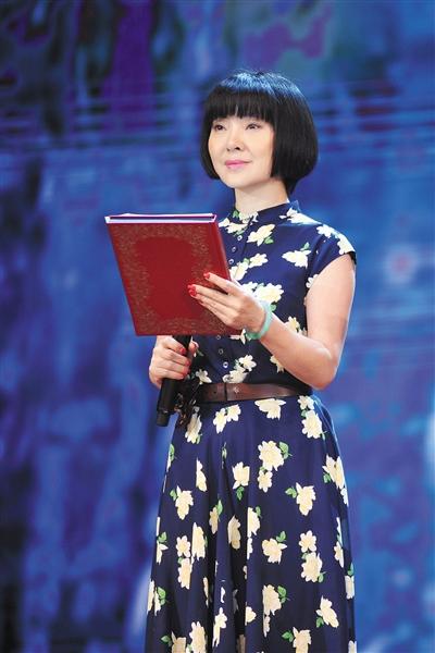 歌手陈红被前夫起诉 回应&ldquo;用军人身份经商&rdquo;