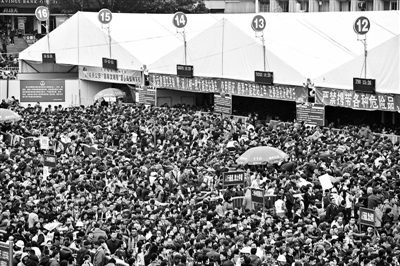 昨天仍有5万人滞留广州火车站，已经超过了广州站的候车能力供图/视觉中国